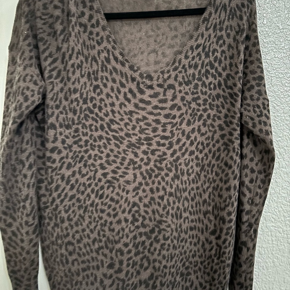 Olivaceous Brown Patterned Knit Top size Large